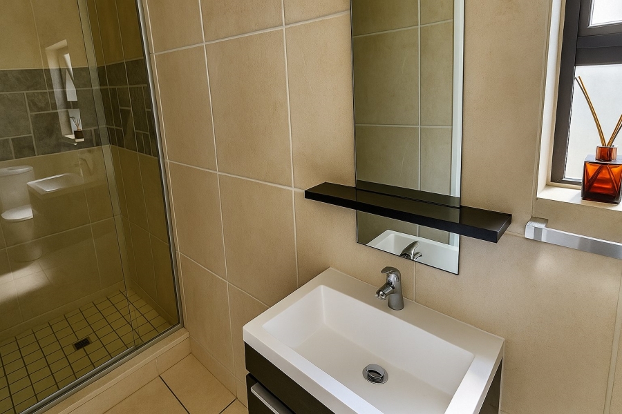 2 Bedroom Property for Sale in Noordwyk Gauteng