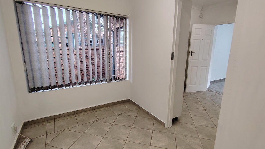 To Let 7 Bedroom Property for Rent in Eldoraigne Gauteng