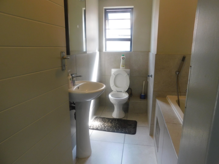 To Let 3 Bedroom Property for Rent in Zambezi Manor Lifestyle Estate Gauteng