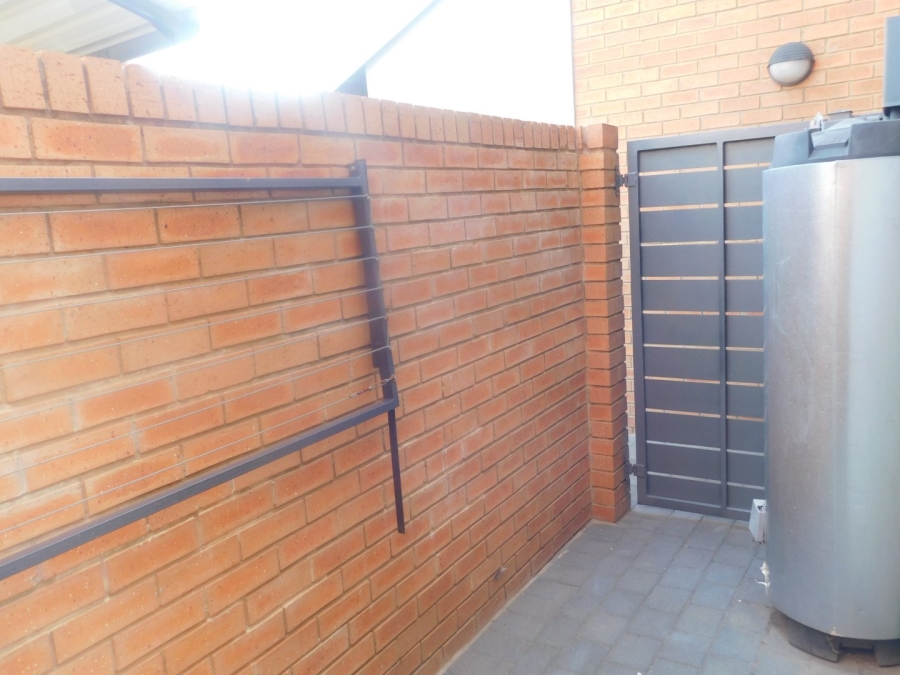 To Let 3 Bedroom Property for Rent in Zambezi Manor Lifestyle Estate Gauteng