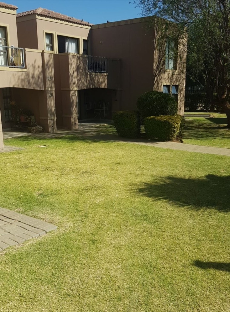 To Let 2 Bedroom Property for Rent in Jansenpark Gauteng