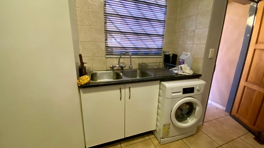 To Let 2 Bedroom Property for Rent in Benoni Central Gauteng