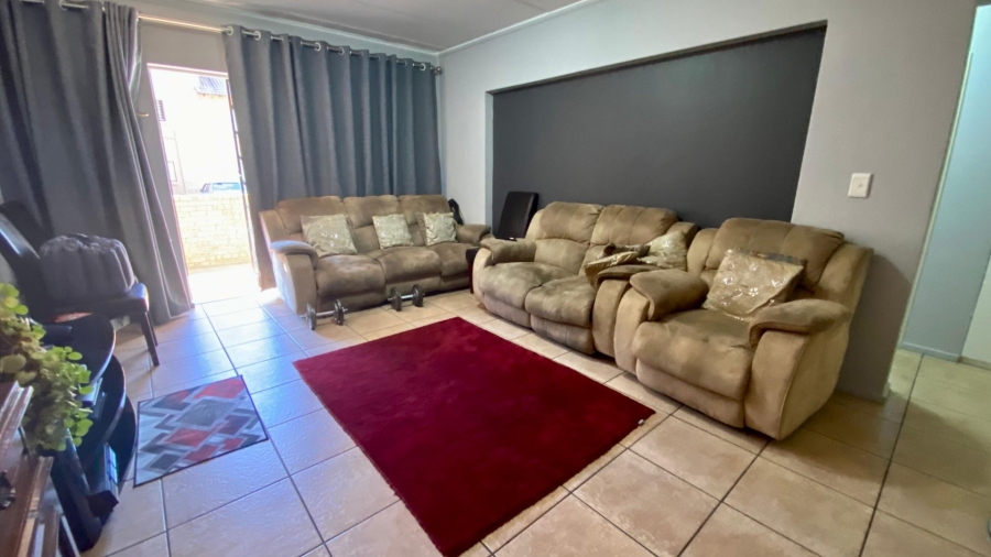 To Let 2 Bedroom Property for Rent in Benoni Central Gauteng