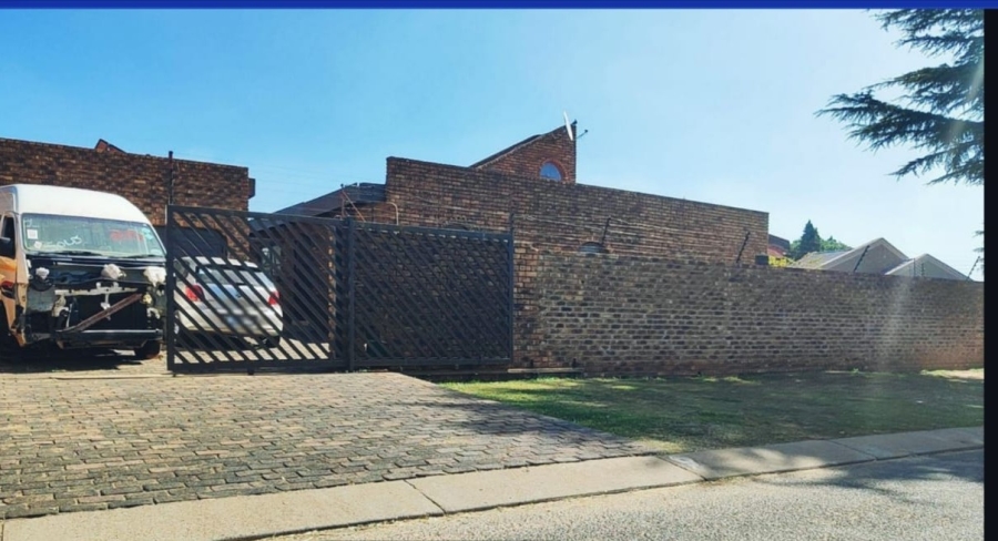 4 Bedroom Property for Sale in Dalpark Ext 11 Gauteng