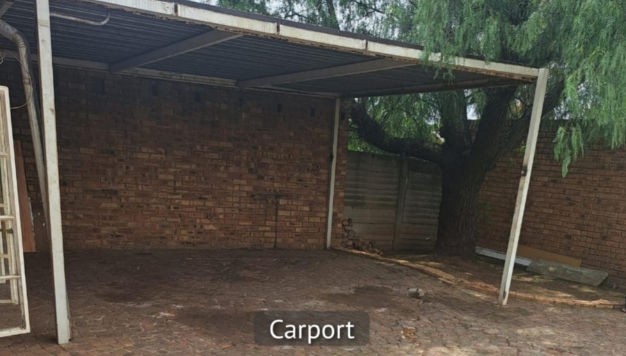 2 Bedroom Property for Sale in Dalpark Proper Gauteng