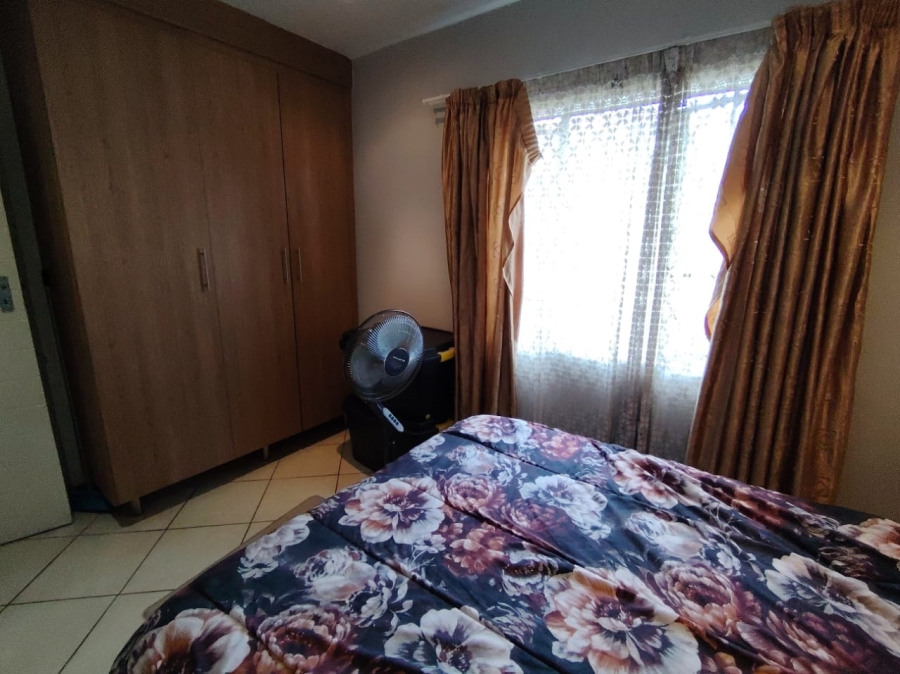  Bedroom Property for Sale in Monavoni Gauteng