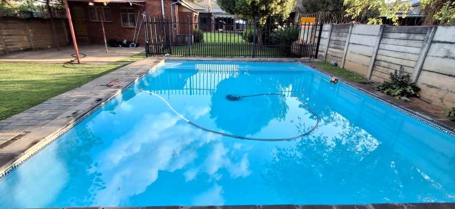 3 Bedroom Property for Sale in Pretoria Gardens Gauteng