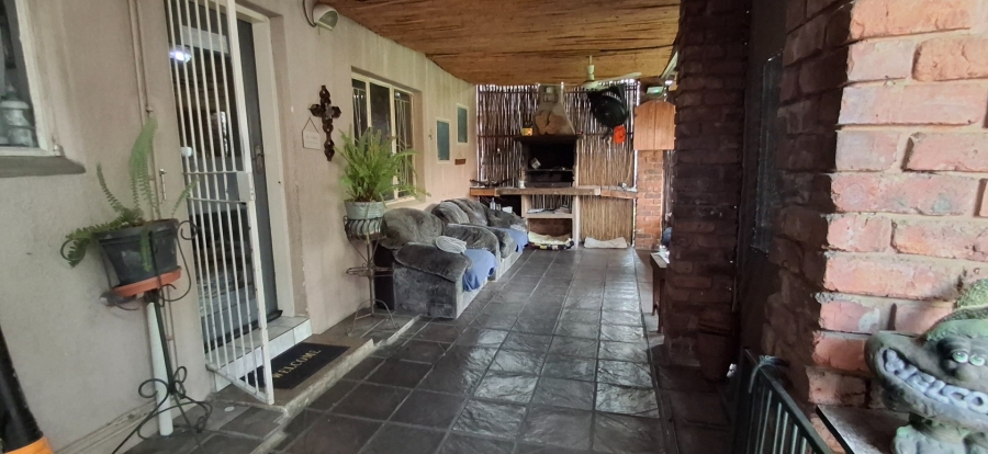 3 Bedroom Property for Sale in Pretoria Gardens Gauteng
