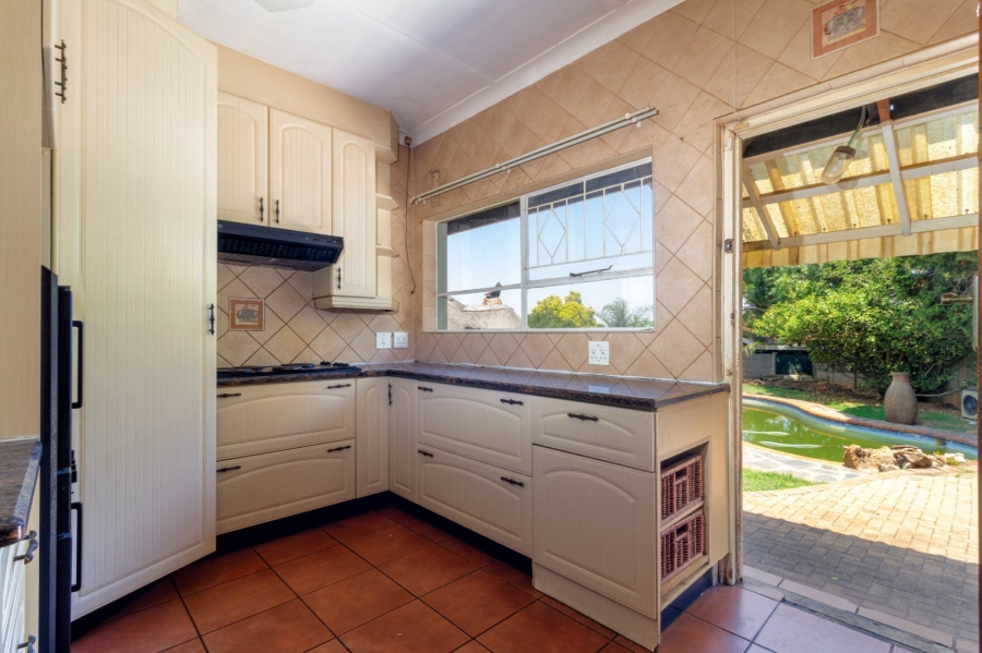 To Let 3 Bedroom Property for Rent in Birchleigh Gauteng