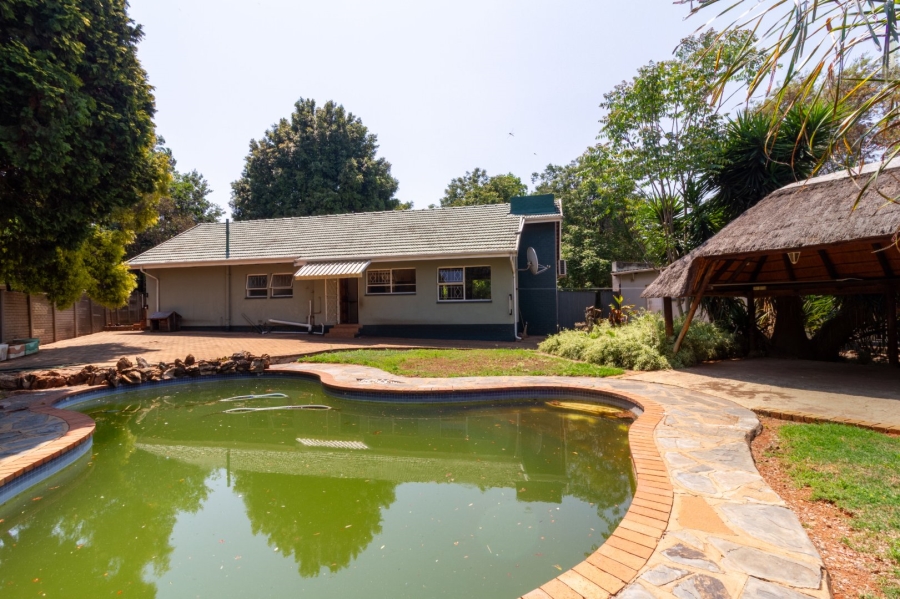 To Let 3 Bedroom Property for Rent in Birchleigh Gauteng