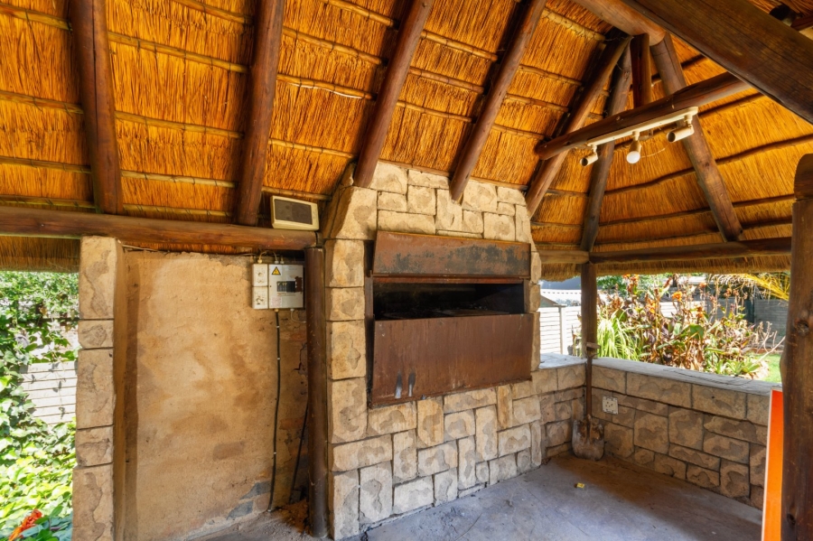 To Let 3 Bedroom Property for Rent in Birchleigh Gauteng