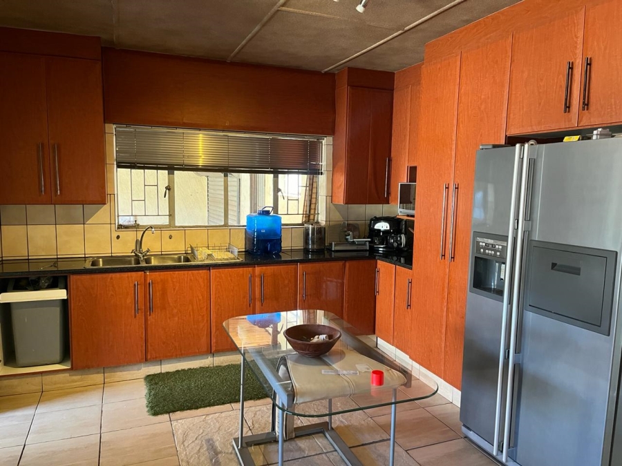 5 Bedroom Property for Sale in Vanderbijlpark SW 1 Gauteng