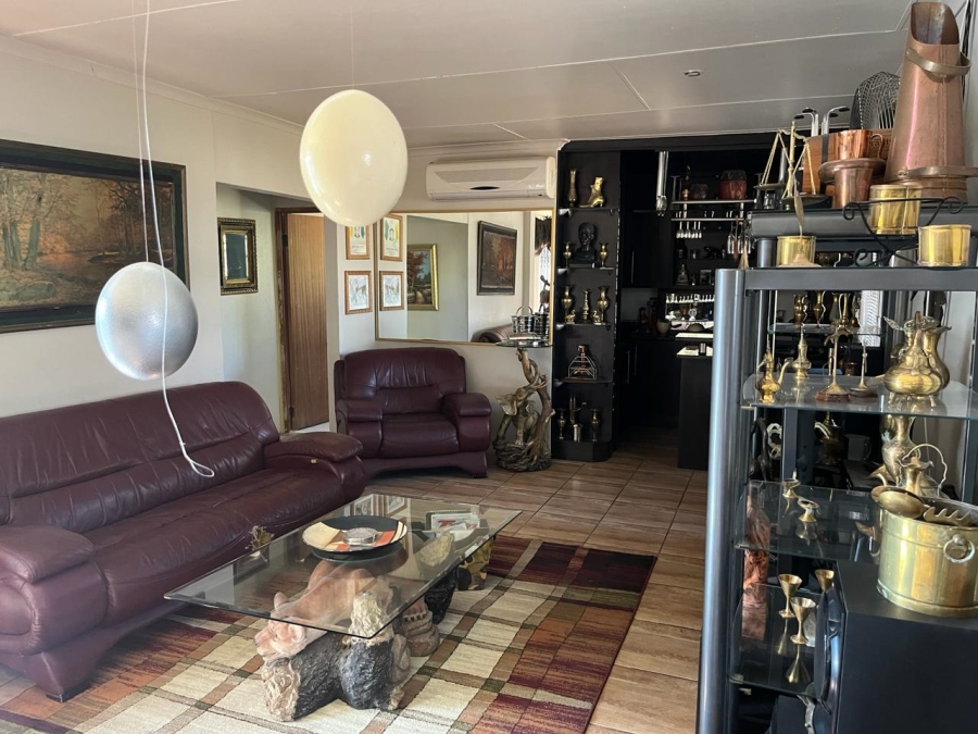 5 Bedroom Property for Sale in Vanderbijlpark SW 1 Gauteng