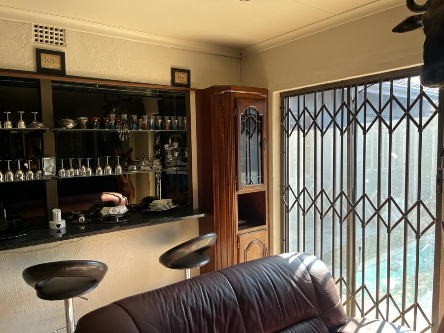 5 Bedroom Property for Sale in Vanderbijlpark SW 1 Gauteng