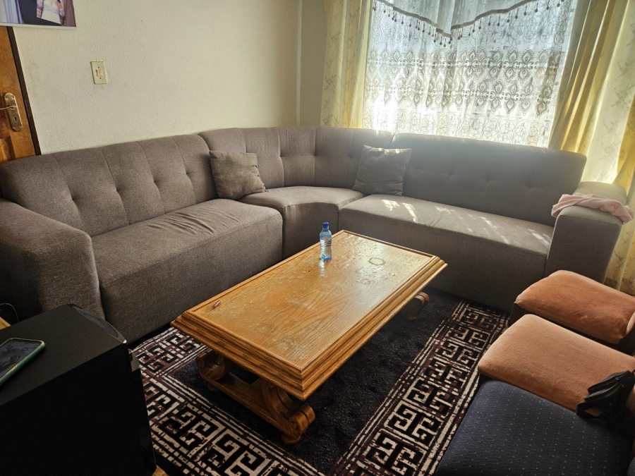 3 Bedroom Property for Sale in Etwatwa Gauteng