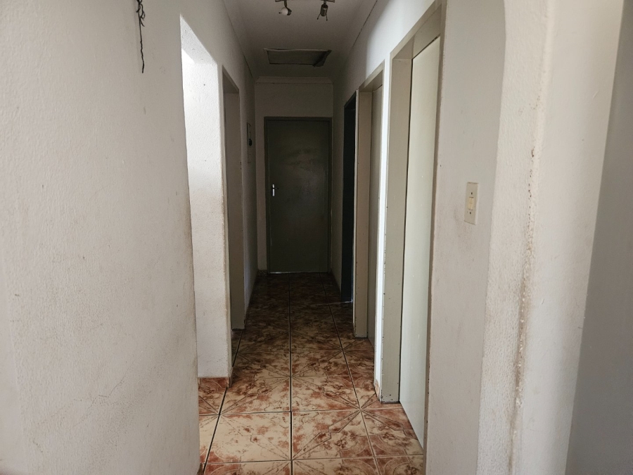 3 Bedroom Property for Sale in Etwatwa Gauteng