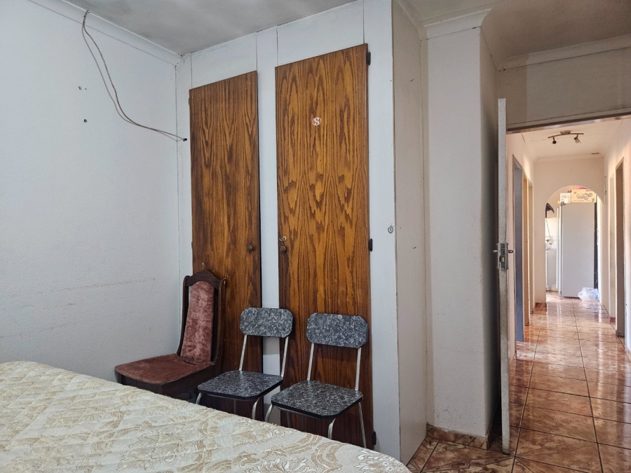 3 Bedroom Property for Sale in Etwatwa Gauteng