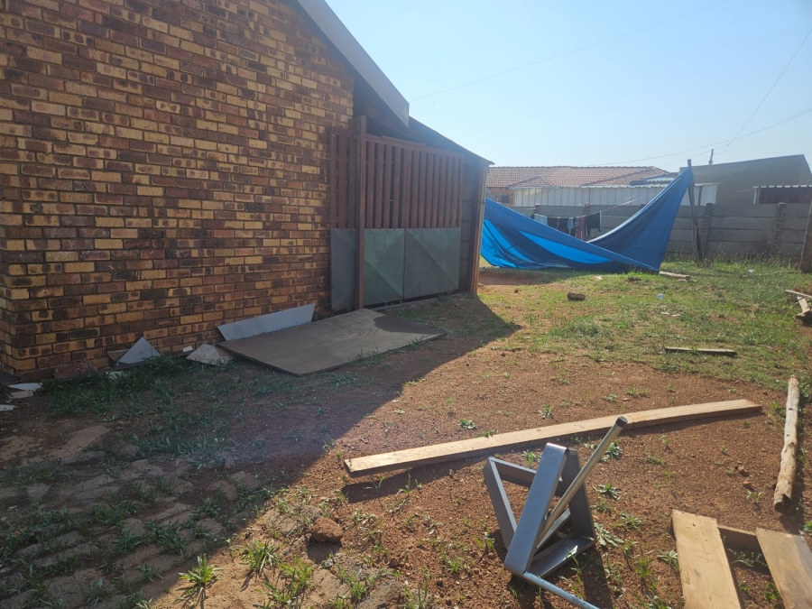 3 Bedroom Property for Sale in Etwatwa Gauteng