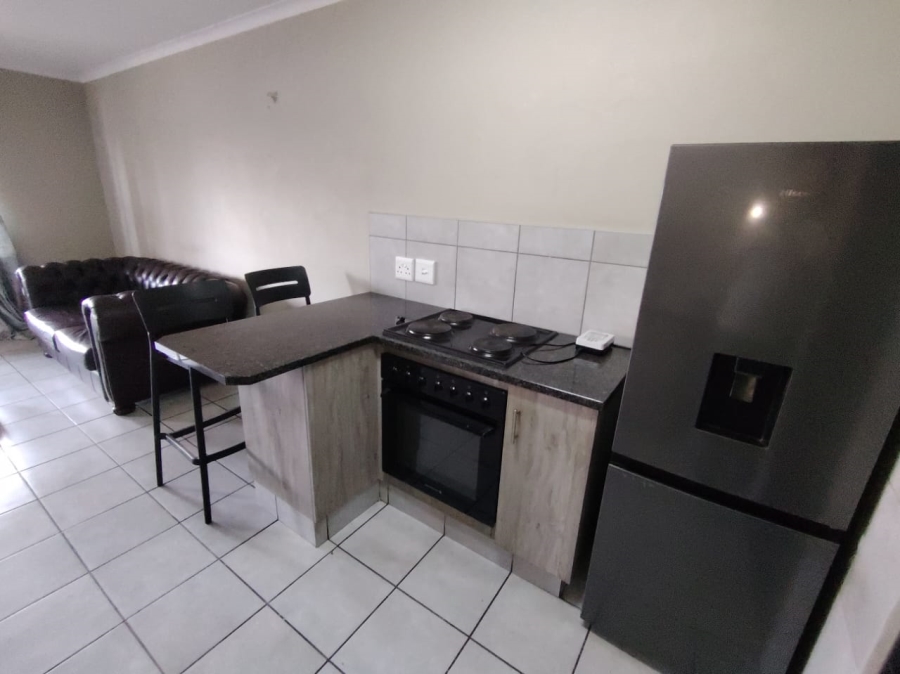 2 Bedroom Property for Sale in Heuweloord Gauteng