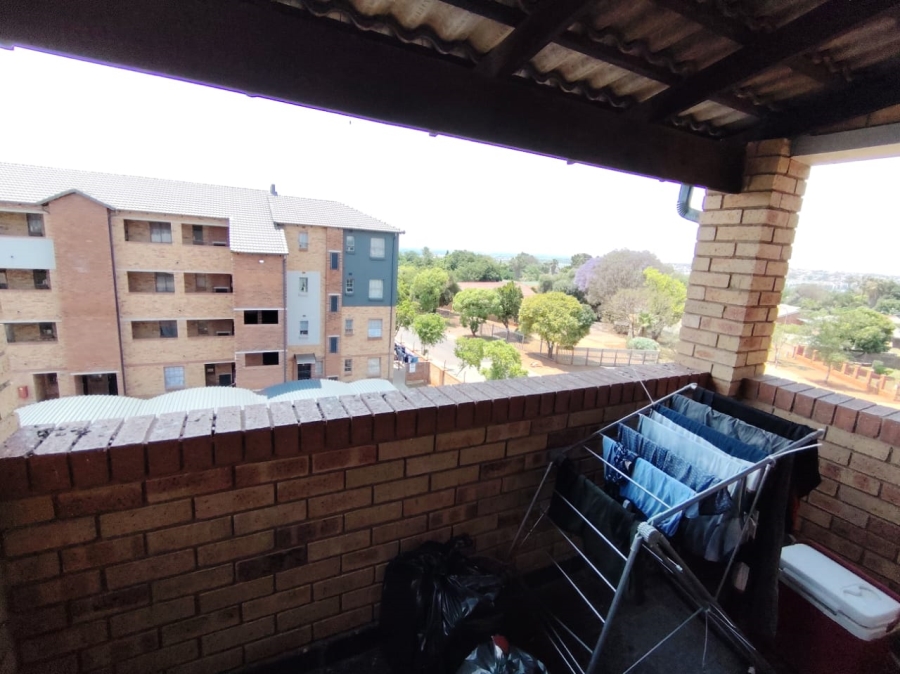 2 Bedroom Property for Sale in Heuweloord Gauteng