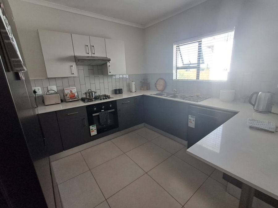 To Let 2 Bedroom Property for Rent in Pomona AH Gauteng