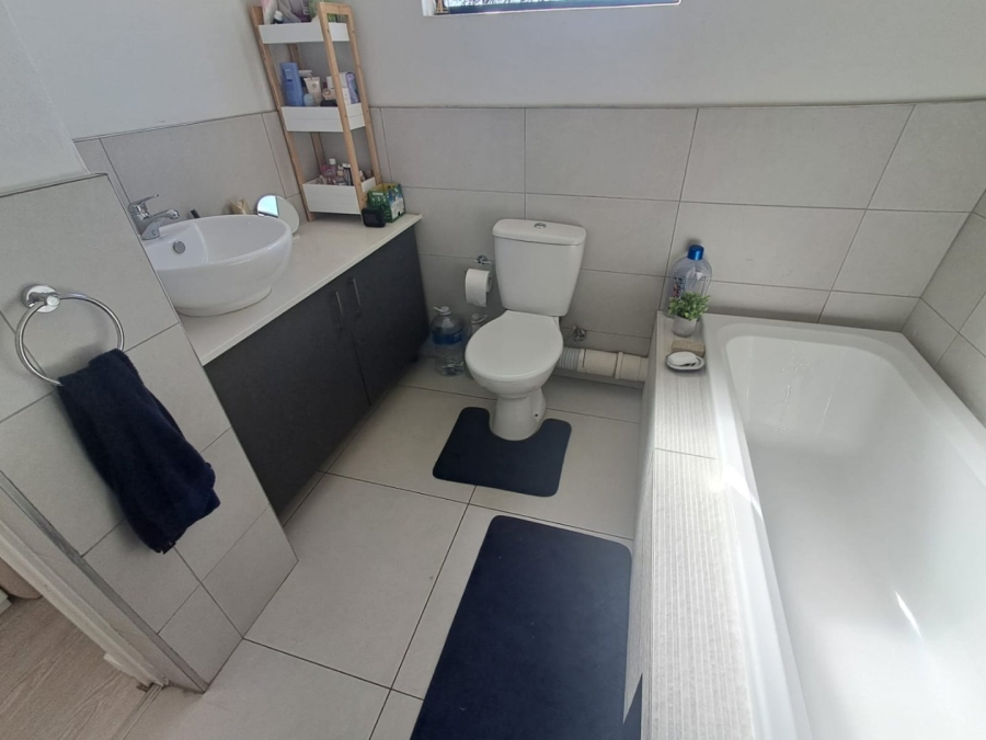 To Let 2 Bedroom Property for Rent in Pomona AH Gauteng