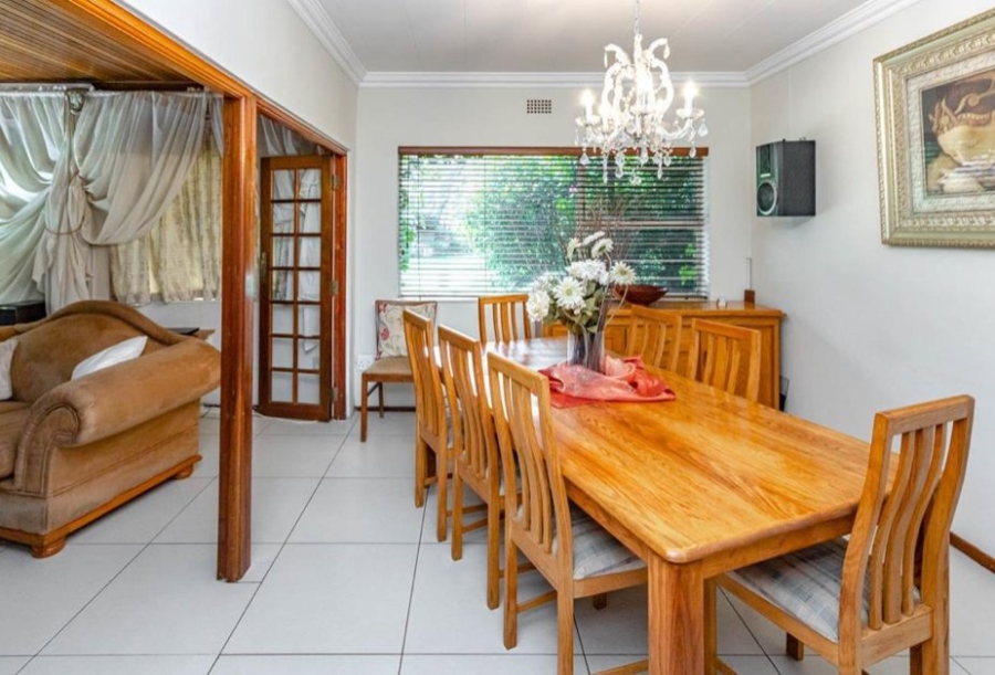 5 Bedroom Property for Sale in Benoni Small Farms Gauteng