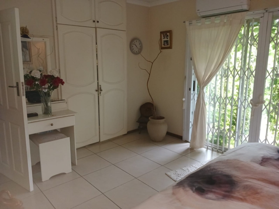 5 Bedroom Property for Sale in Benoni Small Farms Gauteng