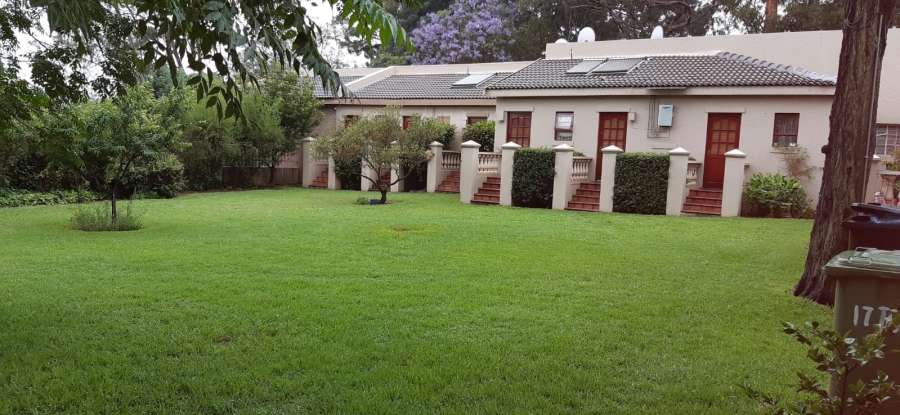 5 Bedroom Property for Sale in Benoni Small Farms Gauteng