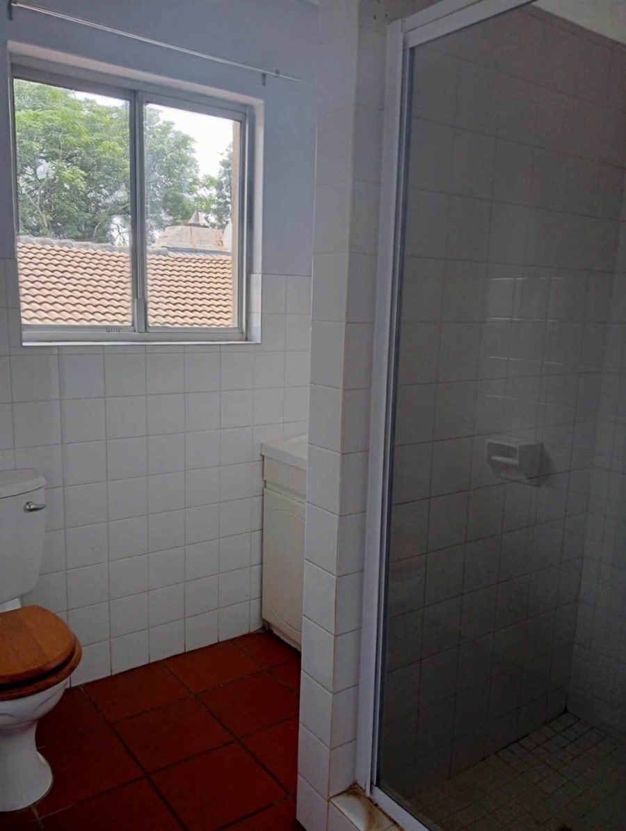 To Let 5 Bedroom Property for Rent in Fairland Gauteng