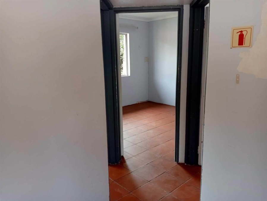 To Let 5 Bedroom Property for Rent in Fairland Gauteng