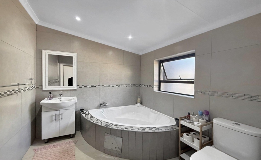 Commercial Property for Sale in Gerardsville Gauteng