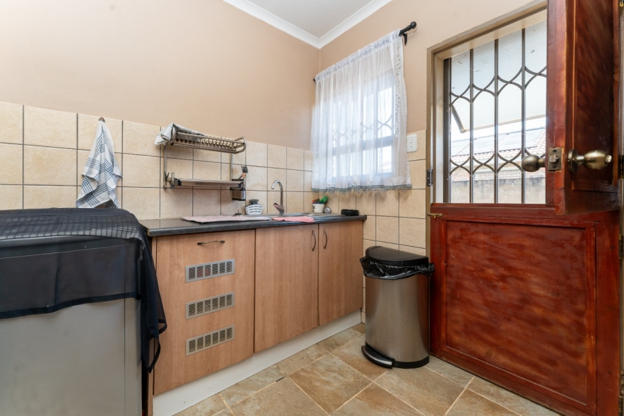 3 Bedroom Property for Sale in Kookrus Gauteng
