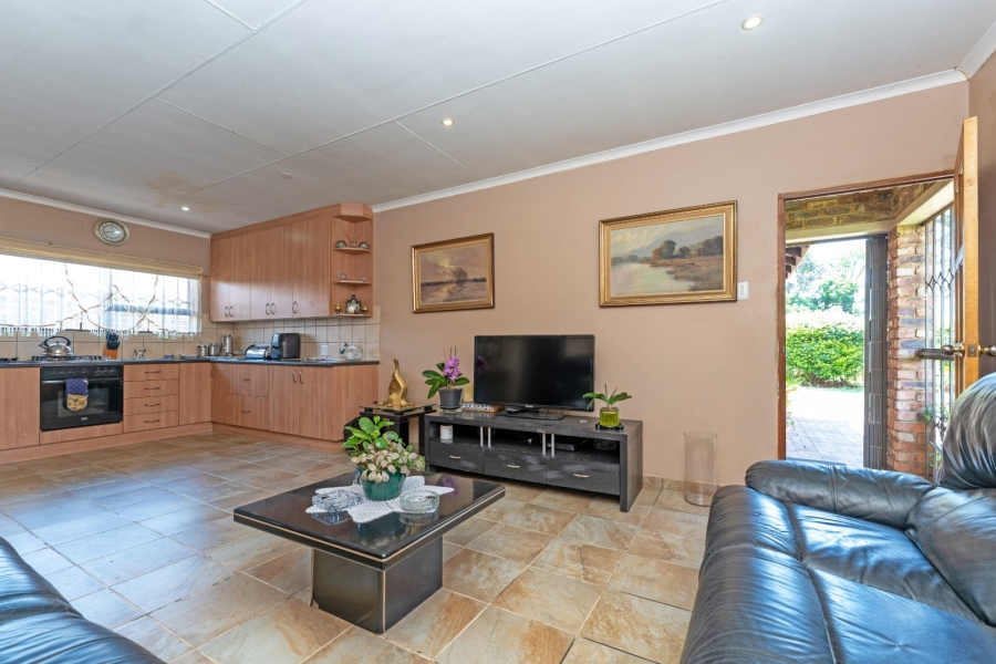 3 Bedroom Property for Sale in Kookrus Gauteng
