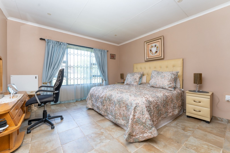 3 Bedroom Property for Sale in Kookrus Gauteng