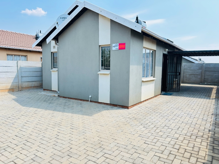 2 Bedroom Property for Sale in Sky City Gauteng