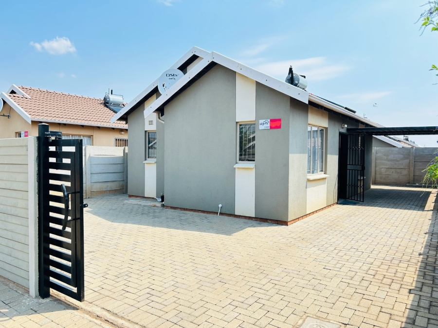 2 Bedroom Property for Sale in Sky City Gauteng