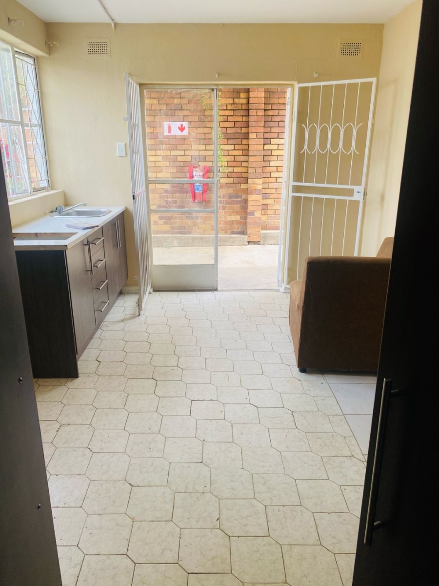 To Let  Bedroom Property for Rent in Delville Gauteng