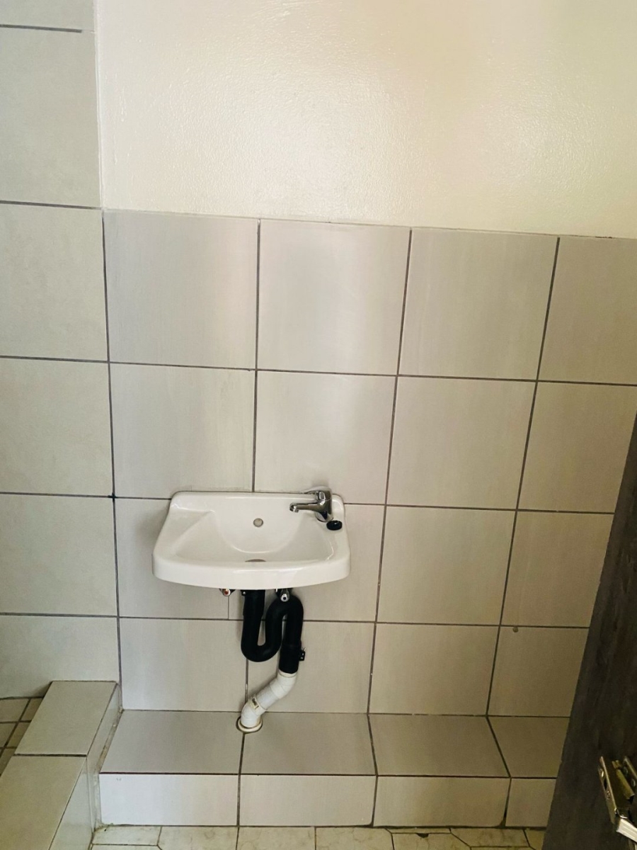 To Let  Bedroom Property for Rent in Delville Gauteng