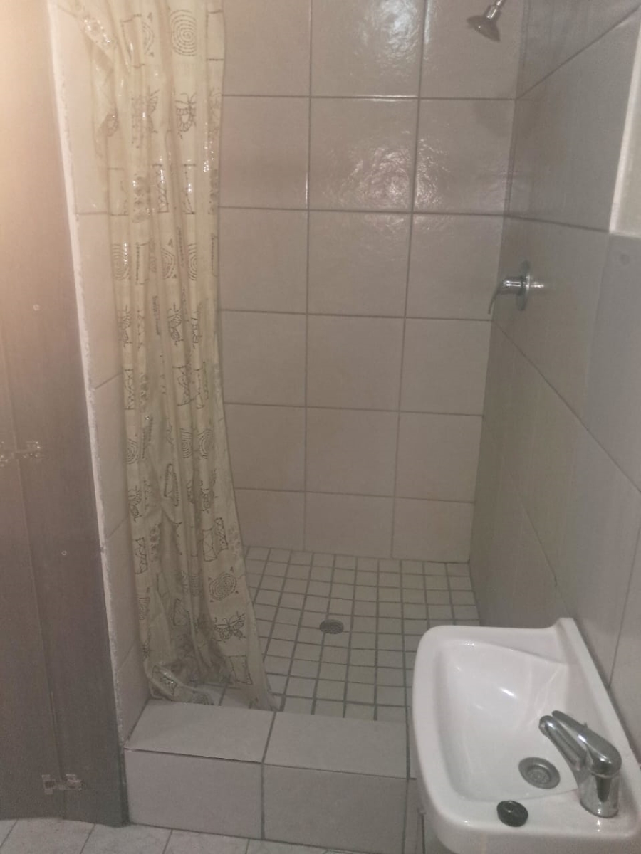 To Let  Bedroom Property for Rent in Delville Gauteng