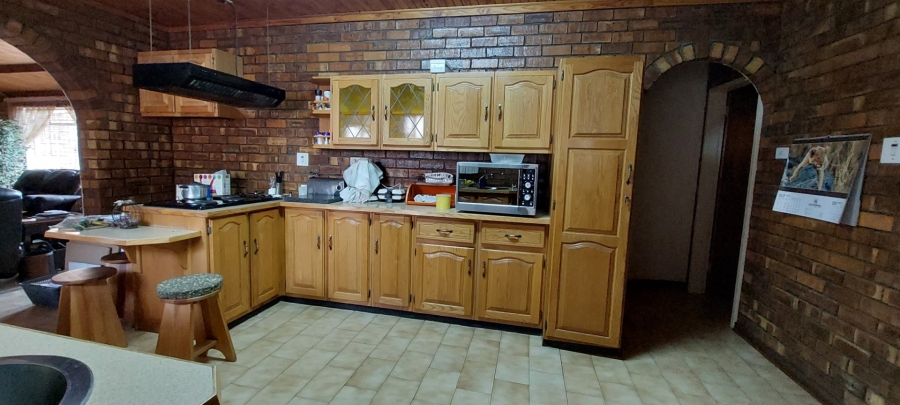 5 Bedroom Property for Sale in Ferryvale Gauteng