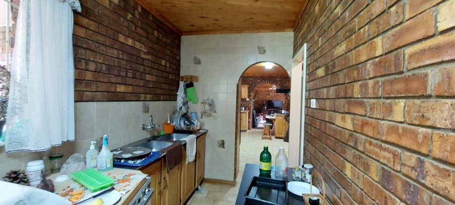 5 Bedroom Property for Sale in Ferryvale Gauteng
