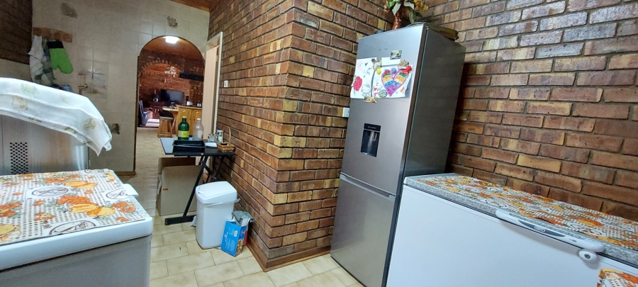 5 Bedroom Property for Sale in Ferryvale Gauteng