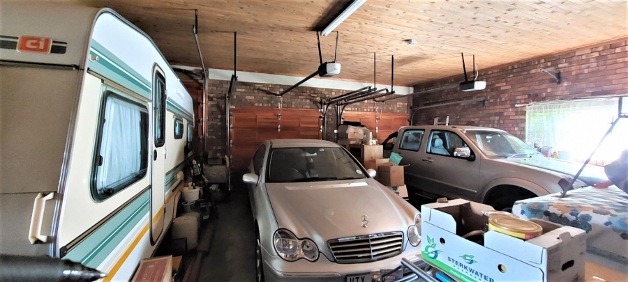 5 Bedroom Property for Sale in Ferryvale Gauteng