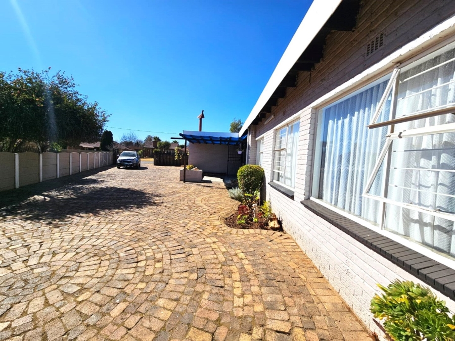 3 Bedroom Property for Sale in Ferryvale Gauteng