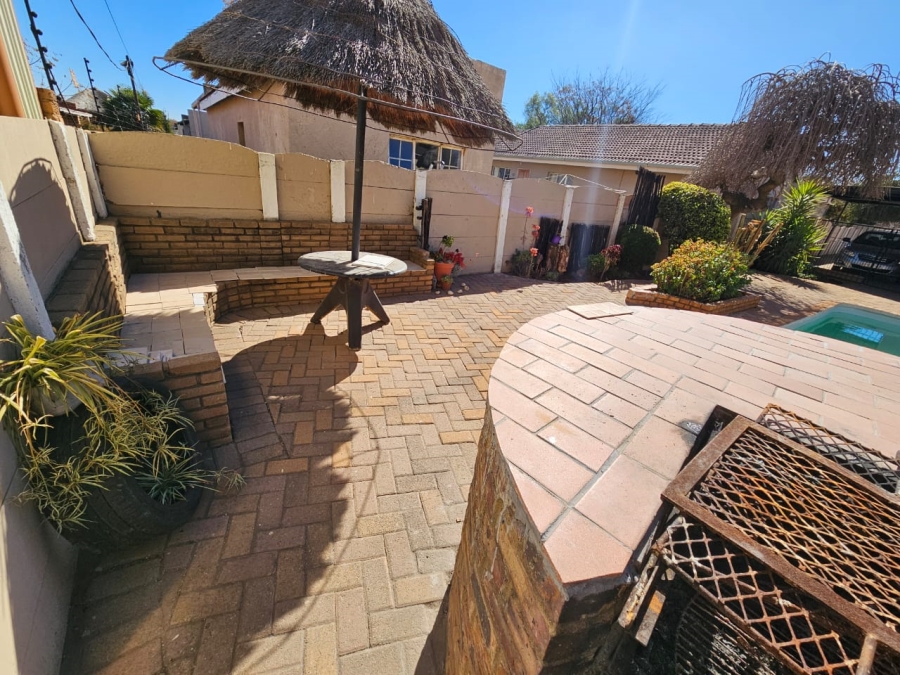 3 Bedroom Property for Sale in Ferryvale Gauteng