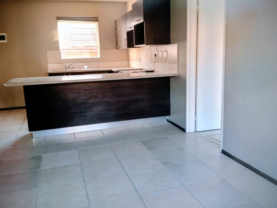  Bedroom Property for Sale in Honeydew Gauteng