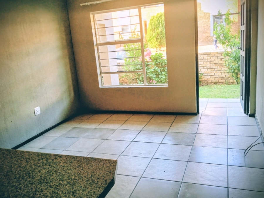  Bedroom Property for Sale in Honeydew Gauteng