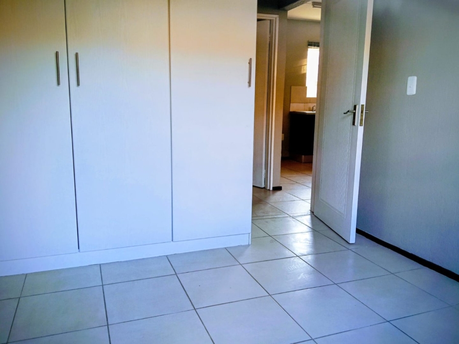  Bedroom Property for Sale in Honeydew Gauteng