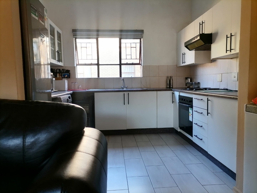 2 Bedroom Property for Sale in Wilgeheuwel Gauteng